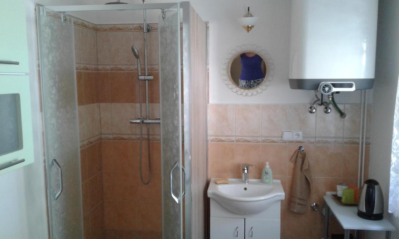 Apartmán pro 2-3 dospělé osoby Srbská Kamenice Exteriér fotografie